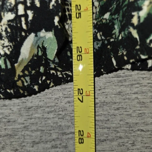 Fig & Flower Animal Print Blouse Women's XL 3/4 Sleeve Bubble Hem Anthropologie - Picture 6 of 9